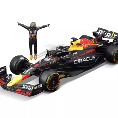 Max Verstappen 1:24 Red Bull Racing RB19 World Champion 2023