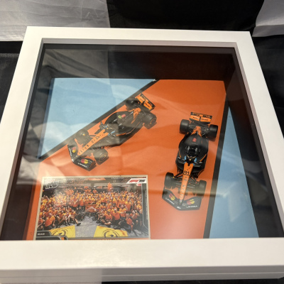 McLaren 1:64 MCL39 #4 & #81 Constructors Champions 2025 Presentation