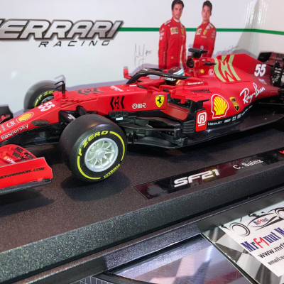 Carlos Sainz Jr. 1:18 Ferrari SF21 #55 'Mission Winnow' 2021