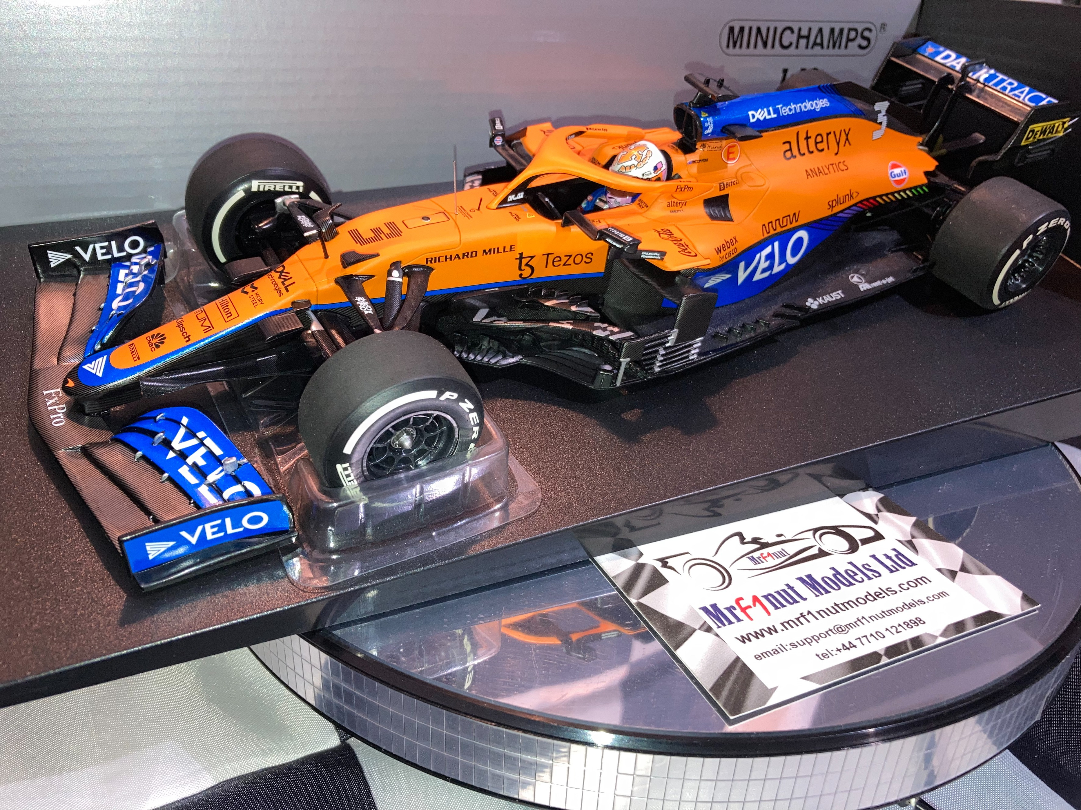 Daniel Ricciardo 1:18 Mclaren F1 Team MCL35M 'VELO' Winner