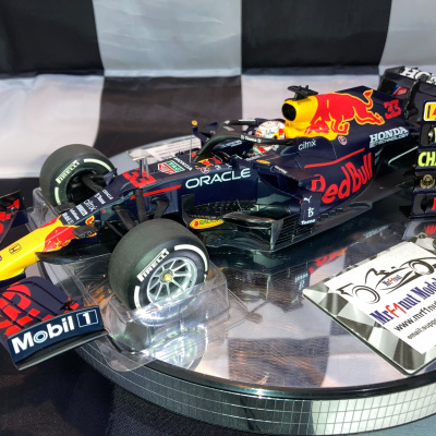 Max Verstappen 1:18 Red Bull RB16B #33 Winner Abu Dhabi GP 2021 