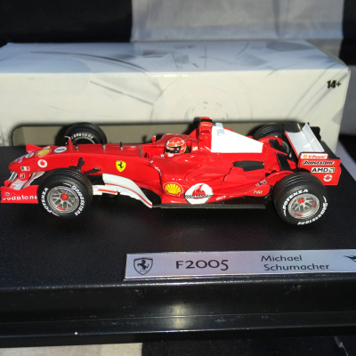 Michael Schumacher 1:43 Ferrari F2005 #1 2005