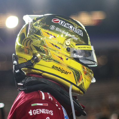 Lewis Hamilton 1:5 Ferrari Helmet Singapore GP 2025 