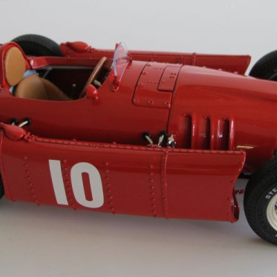 Eugenio Castellotti Lancia D50 #10 Pau GP 1955