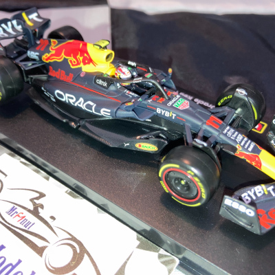 Sergio Perez 1:43 Oracle Red Bull Racing RB18 GP 2022