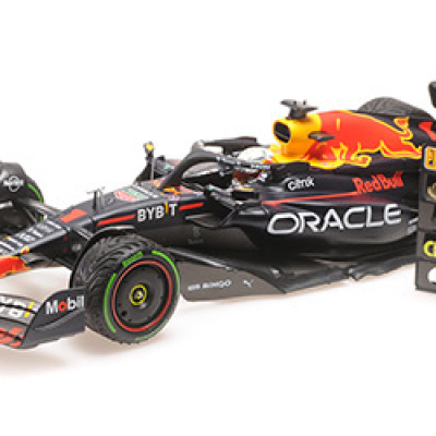 Max Verstappen 1:18 Oracle Red Bull Racing RB18 #1 1st Japanese GP 2022