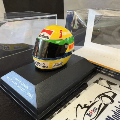 Ayrton Senna 1:8 Helmet  First F1 GP Brazil 1984