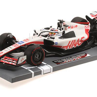 Kevin Magnussen 1:18 Haas F1 Team VF-22 Pole Position Brazilian GP GP 2022