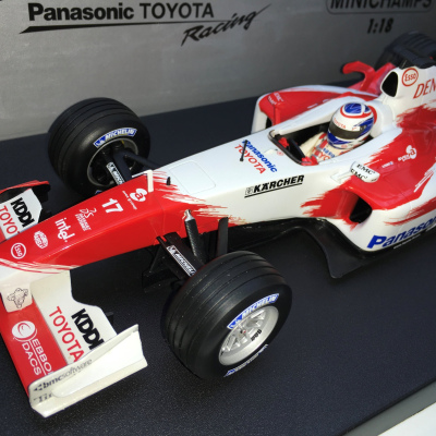 Olivier Panis Toyota TF104 #17 2004